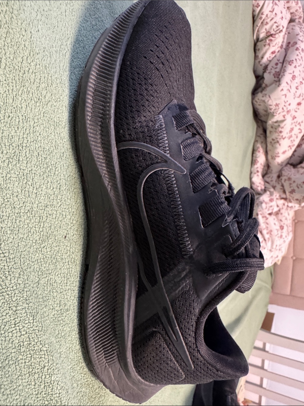 Nike Men's Black Athletic Running Shoe - All-Black Knit Design